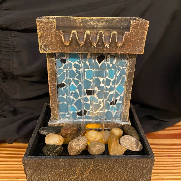 Desktop water fountain! - Picture 1 of 3